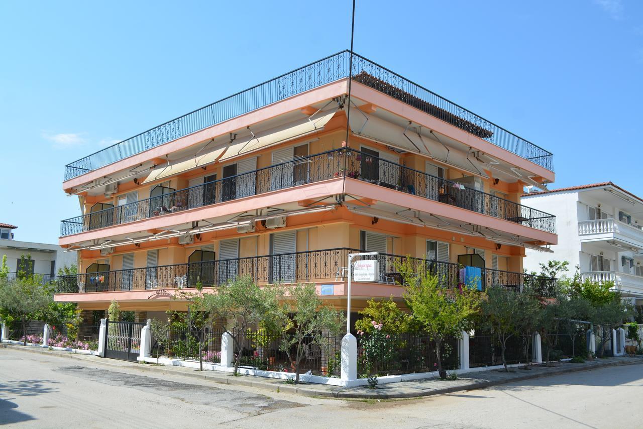 Apartments Dimitra Paralia Dionysiou Exteriér fotografie